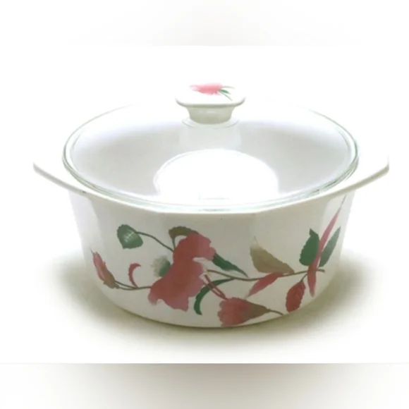 Mikasa Silk Flowers 'Fire & Ice" Casserole Dish with Matching Lid. EUC. - Picture 2 of 10